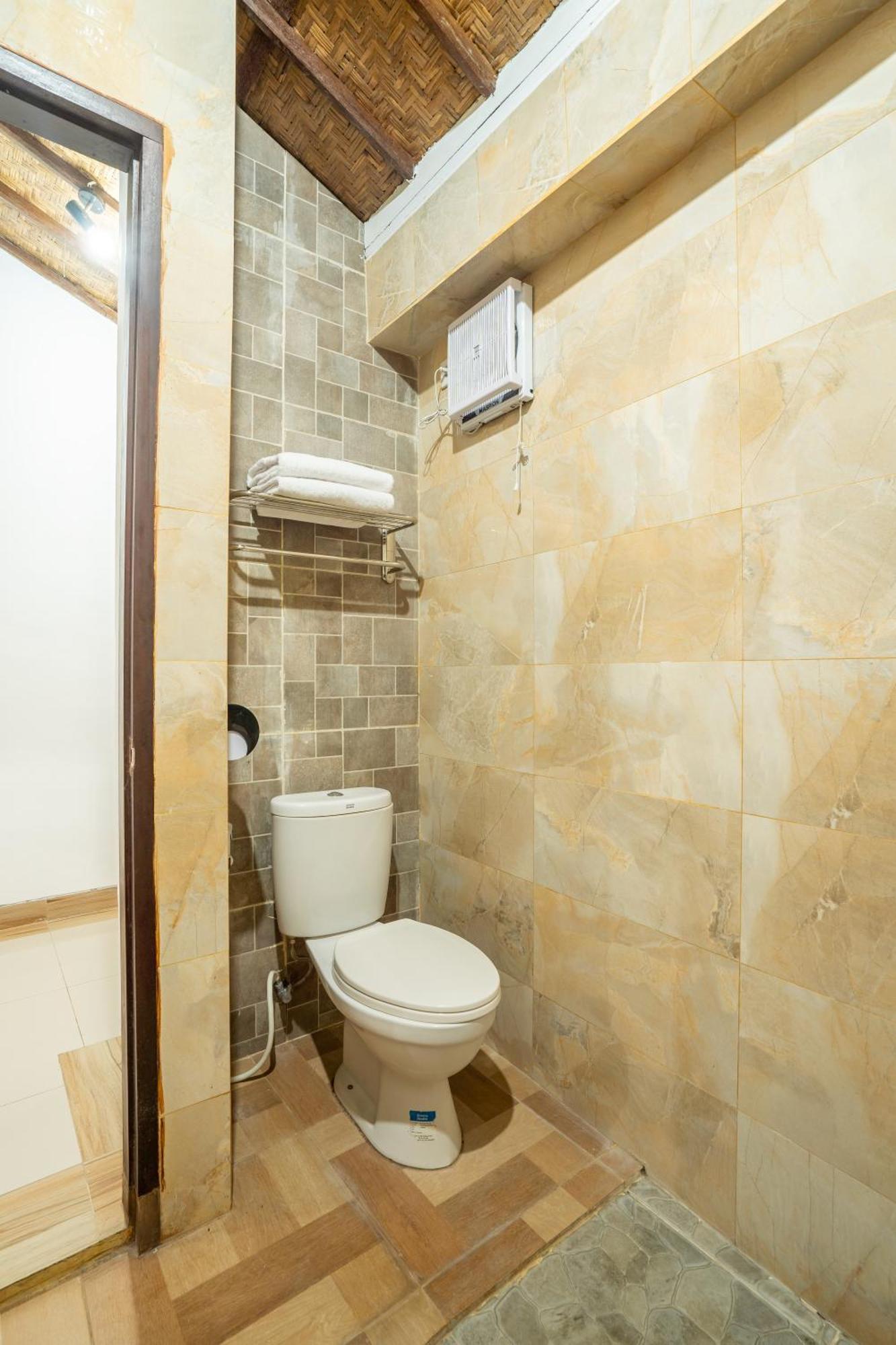 Nirmala Guest House Surf Keramas Exterior foto